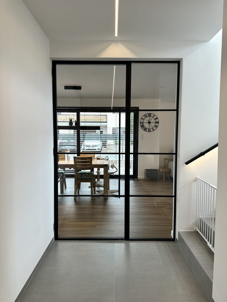 Drehtür in Loftstyle