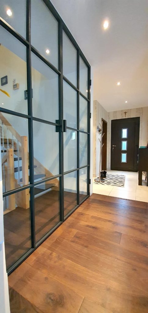 Doppelflügeltür Loftstil mit Klarglas und Polo3-Sprossen als Verbindung vom Treppenhaus